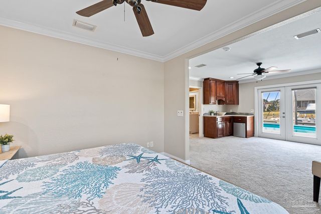 961 Aquamarine Dr, Gulf Breeze, FL 32563