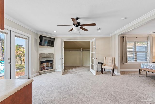 961 Aquamarine Dr, Gulf Breeze, FL 32563