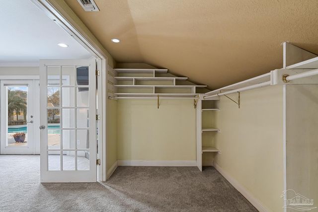 961 Aquamarine Dr, Gulf Breeze, FL 32563