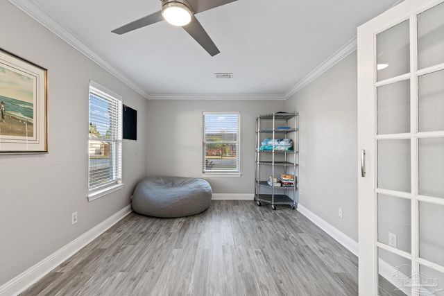 961 Aquamarine Dr, Gulf Breeze, FL 32563