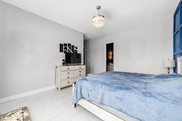 8826 Houston Falls Lane, Richmond, TX 77407