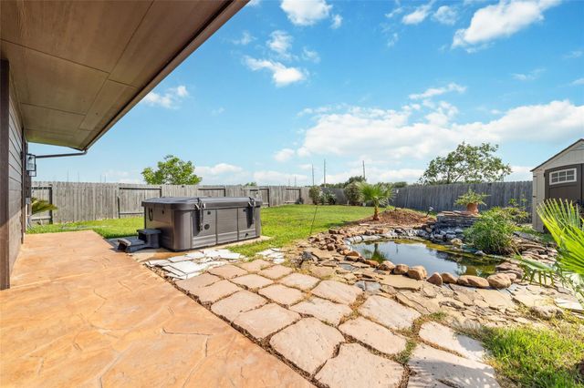 8826 Houston Falls Lane, Richmond, TX 77407