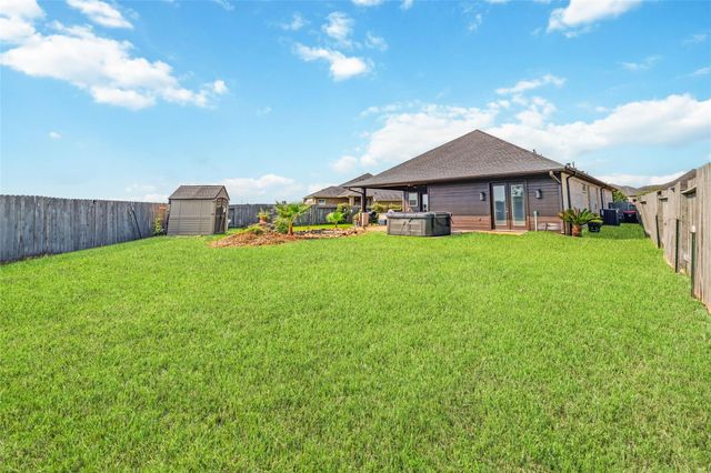 8826 Houston Falls Lane, Richmond, TX 77407