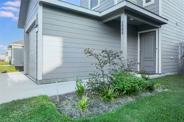 1500 Teak Lane, Fort Worth, TX 76140