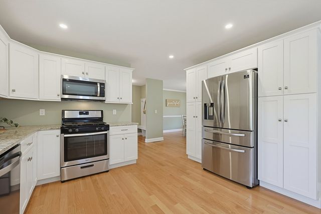 8 Preservation Way, Attleboro, MA 02703