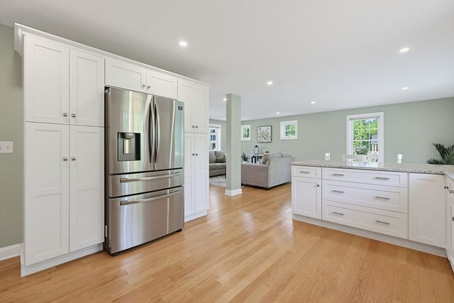 8 Preservation Way, Attleboro, MA 02703