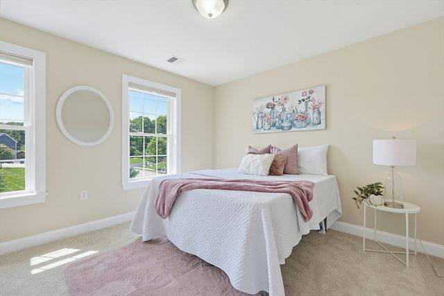 8 Preservation Way, Attleboro, MA 02703