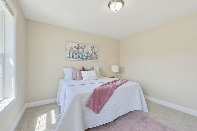 8 Preservation Way, Attleboro, MA 02703