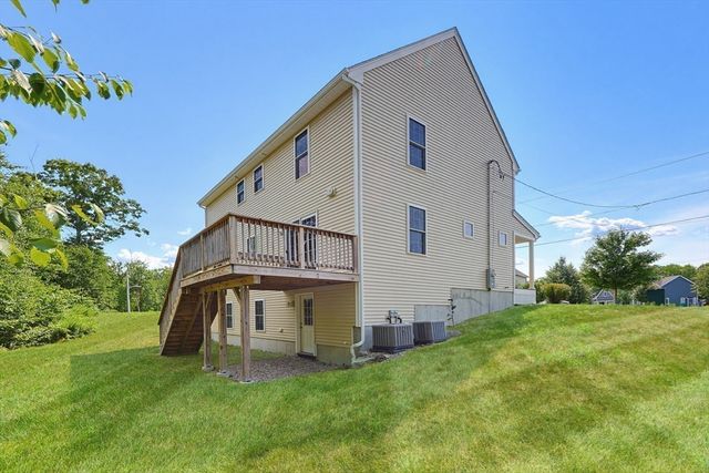 8 Preservation Way, Attleboro, MA 02703