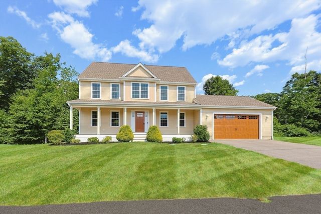 8 Preservation Way, Attleboro, MA 02703