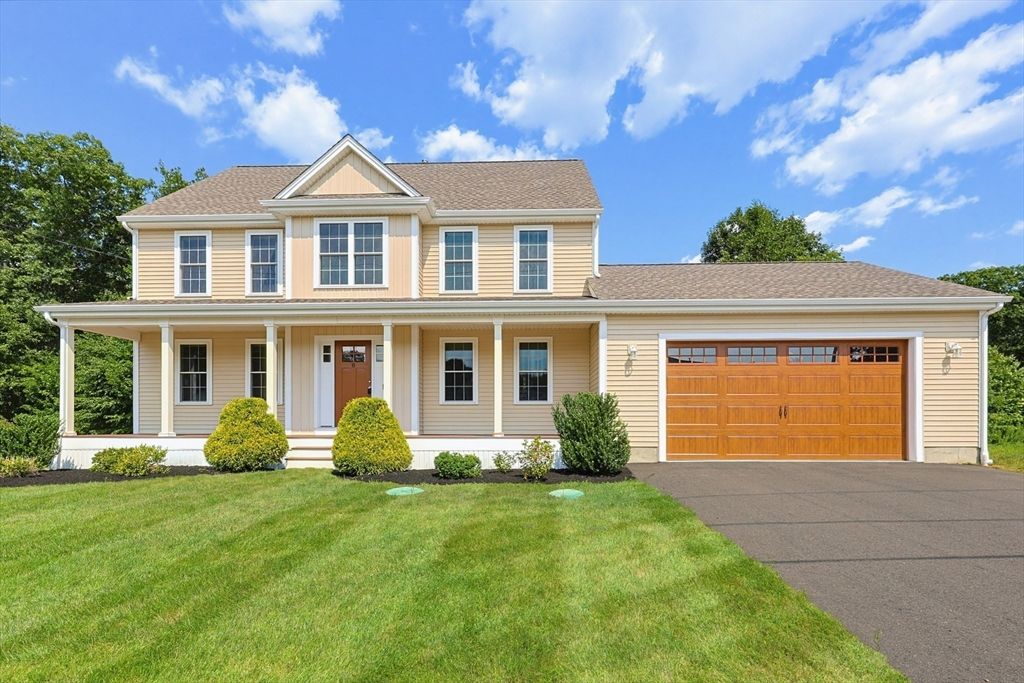 8 Preservation Way, Attleboro, MA 02703