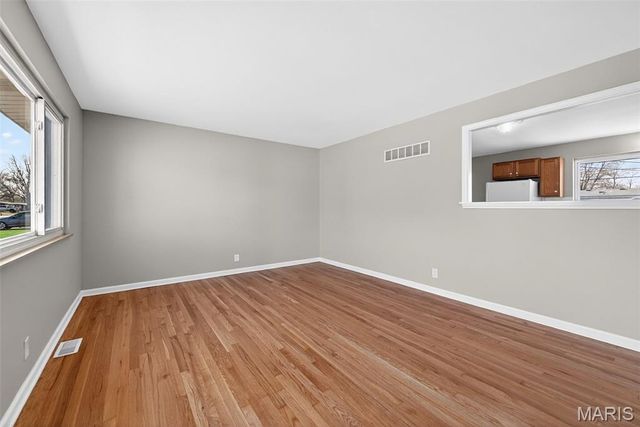 460 Wren Drive, Florissant, MO 63031