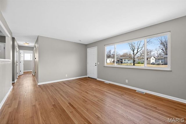 460 Wren Drive, Florissant, MO 63031