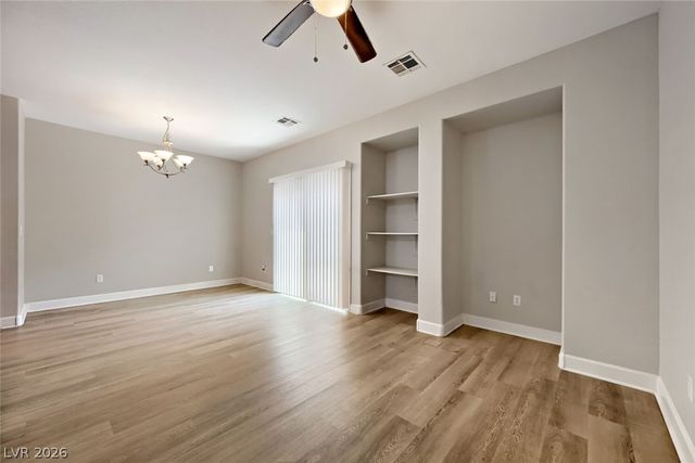 135 Tilbury Avenue, Las Vegas, NV 89123
