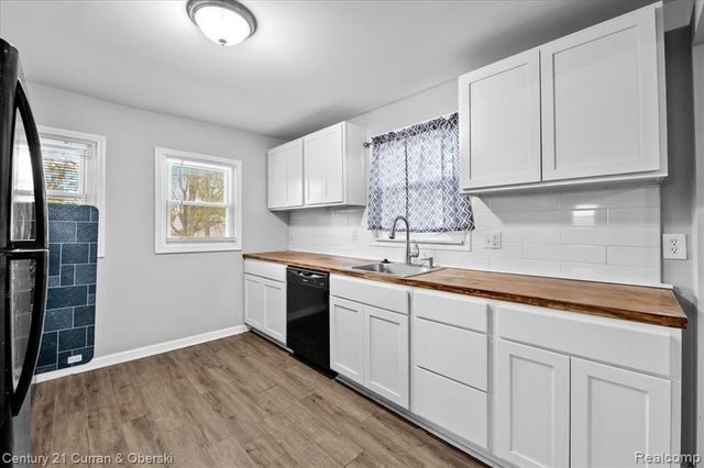 26323 Kean Street, Inkster, MI 48141