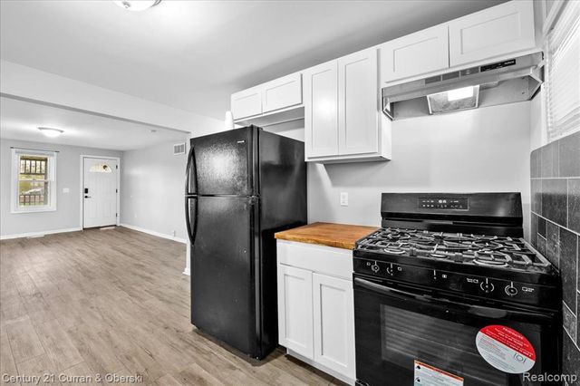 26323 Kean Street, Inkster, MI 48141
