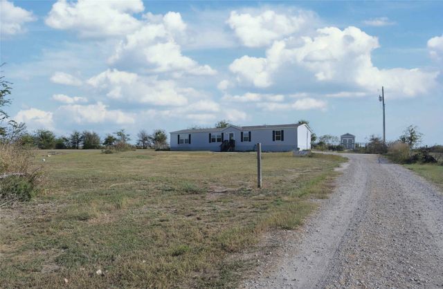 6413 Friesian Drive, Godley, TX 76044