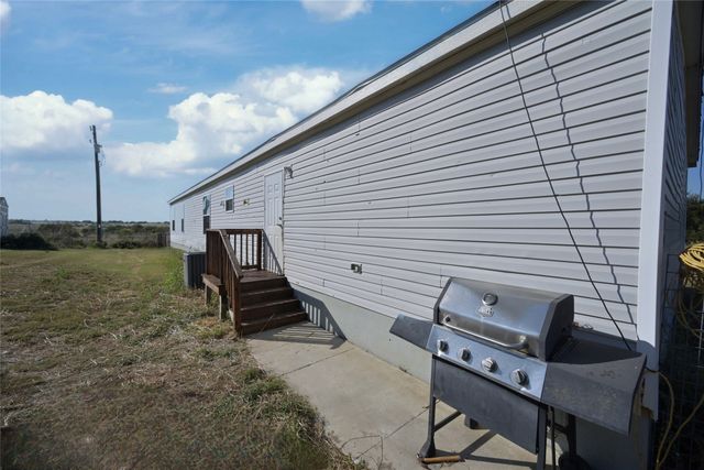 6413 Friesian Drive, Godley, TX 76044