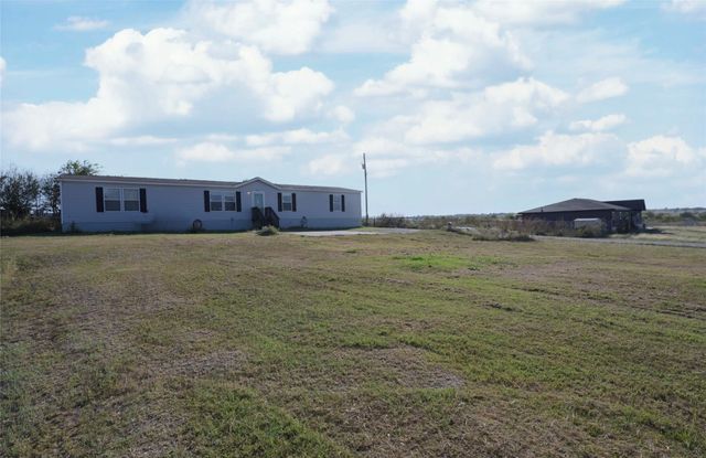 6413 Friesian Drive, Godley, TX 76044