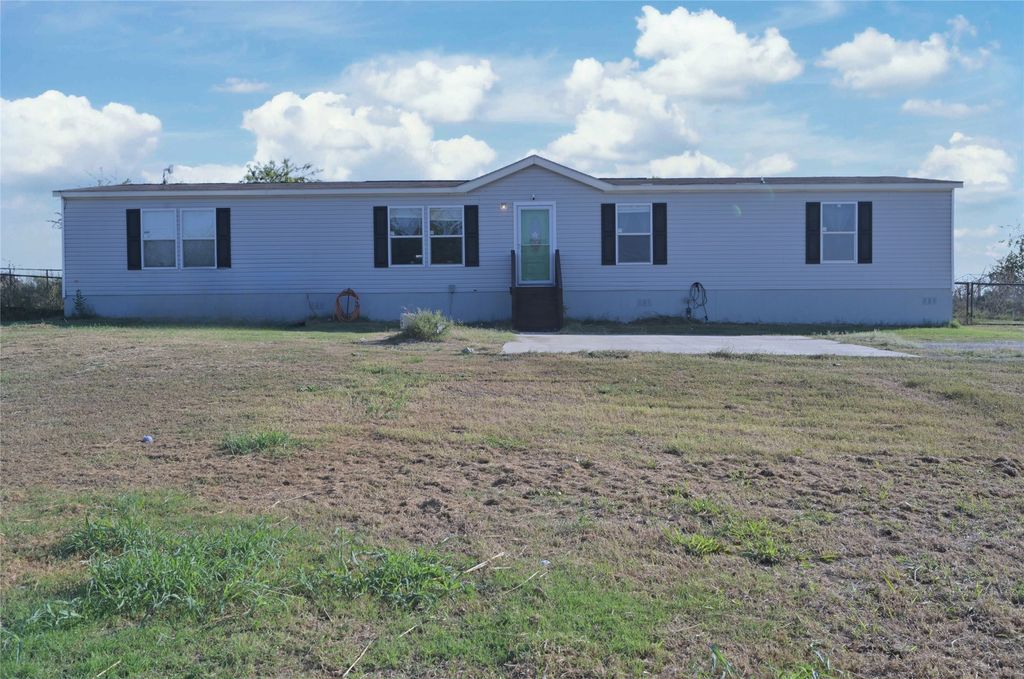 6413 Friesian Drive, Godley, TX 76044
