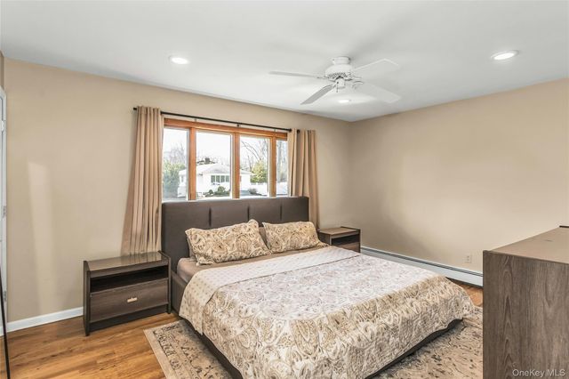 31 Baldwin Street, East Islip, NY 11730