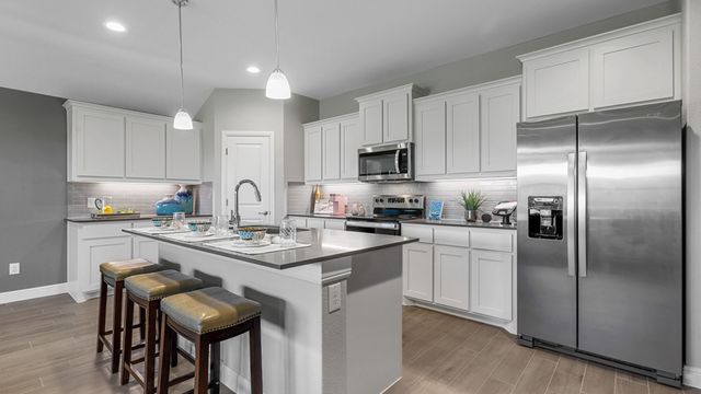 203 SYDNEY Lane, Mansfield, TX 76063