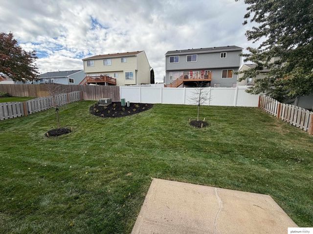 5818 S 158th Street, Omaha, NE 68135