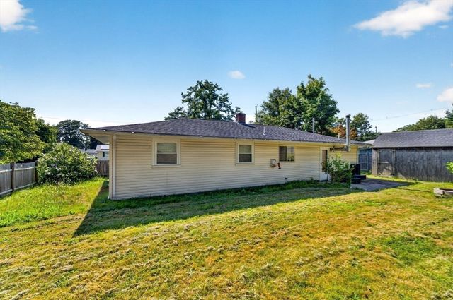 99 Connell Ave, Brockton, MA 02302