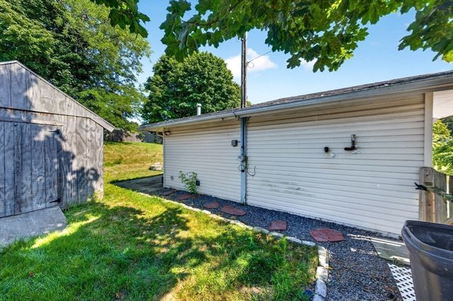 99 Connell Ave, Brockton, MA 02302