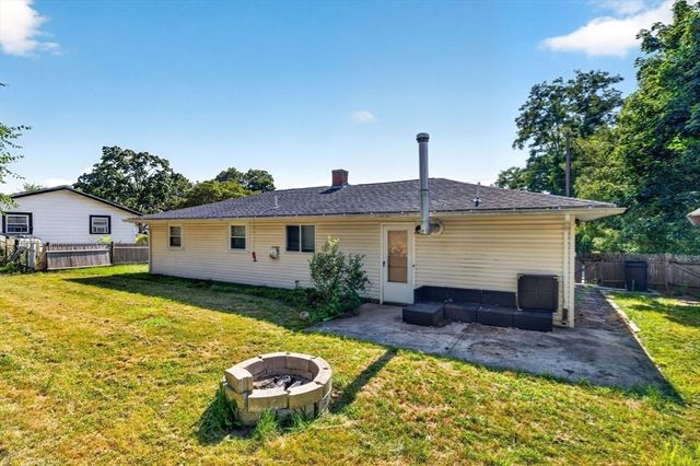 99 Connell Ave, Brockton, MA 02302