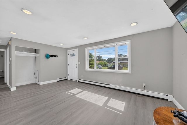 99 Connell Ave, Brockton, MA 02302