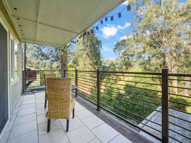 6208 Oakdale Ave, Oakland, CA 94605