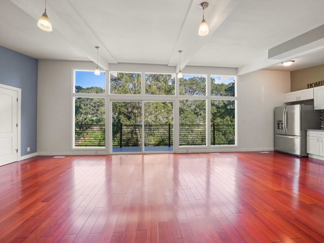 6208 Oakdale Ave, Oakland, CA 94605