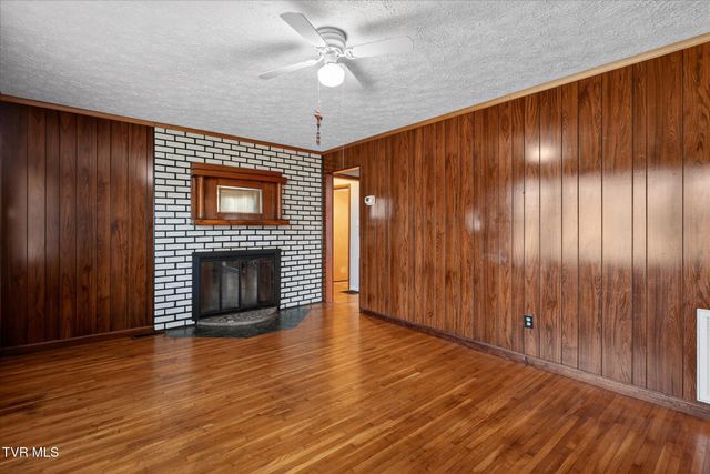 4534 Dishner Valley Road, Bristol, VA 24202