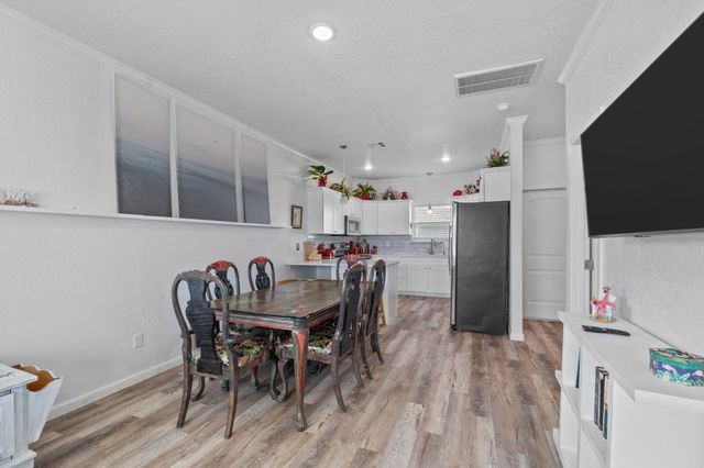 139 W Palm Street, Freeport, TX 77541