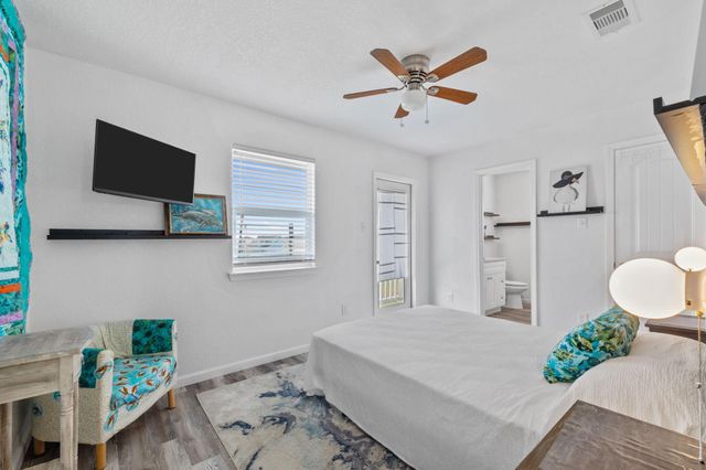 139 W Palm Street, Freeport, TX 77541