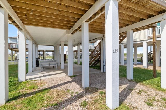 139 W Palm Street, Freeport, TX 77541