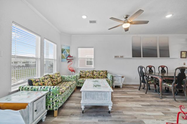 139 W Palm Street, Freeport, TX 77541