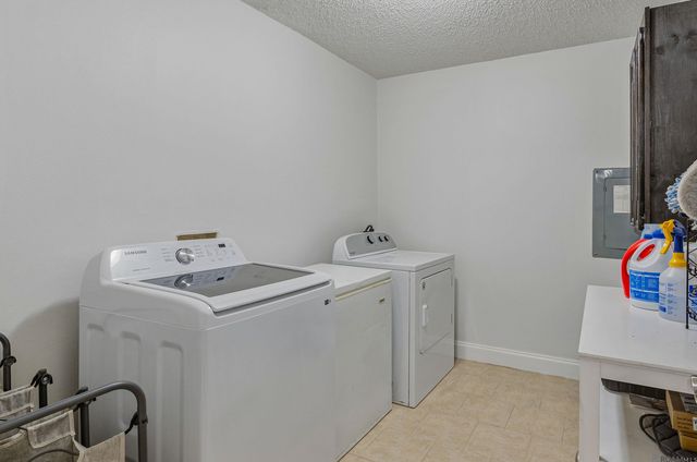 9942 Lockhart Rd, Denham Springs, LA 70726
