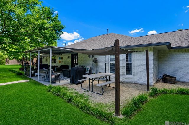 9942 Lockhart Rd, Denham Springs, LA 70726