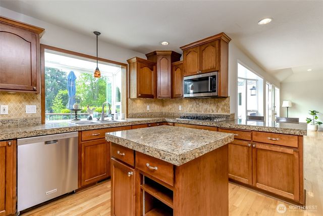 13622 116th Street Ct E, Puyallup, WA 98374