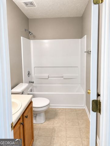 5445 Hilltop Pass, Fairburn, GA 30213