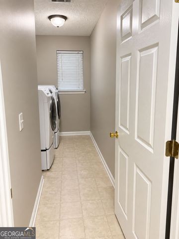 5445 Hilltop Pass, Fairburn, GA 30213