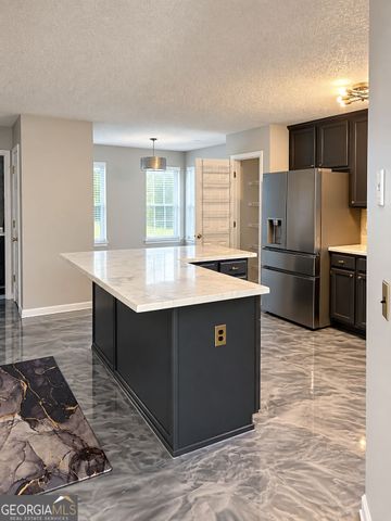 5445 Hilltop Pass, Fairburn, GA 30213
