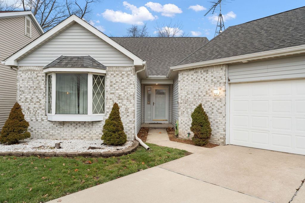 1151 Vanderburgh Street, Valparaiso, IN 46385