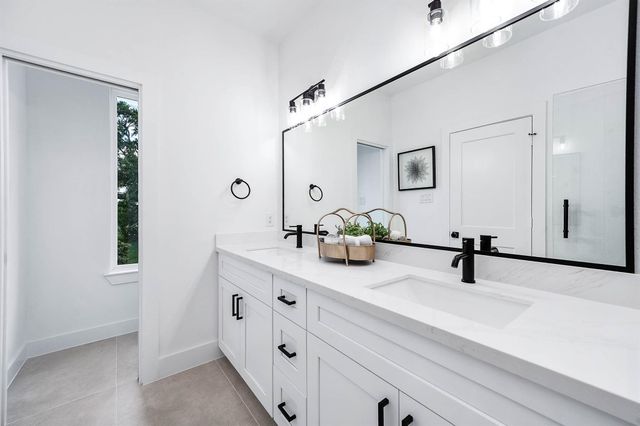 5803 Hardy Street, Houston, TX 77009