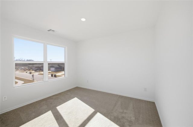 1214 Saddle Drive, Guthrie, OK 73044
