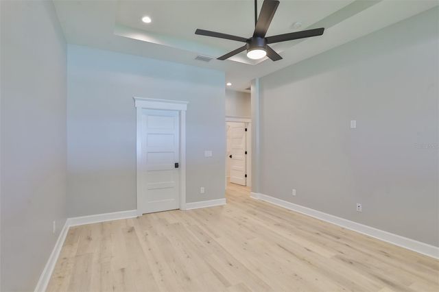 6214 S MAIN AVENUE, Tampa, FL 33611