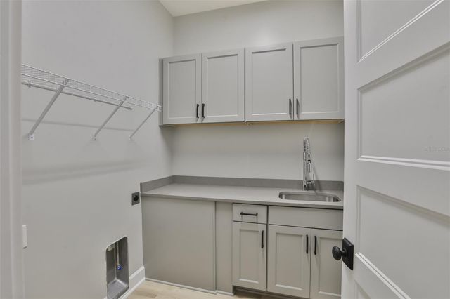 6214 S MAIN AVENUE, Tampa, FL 33611