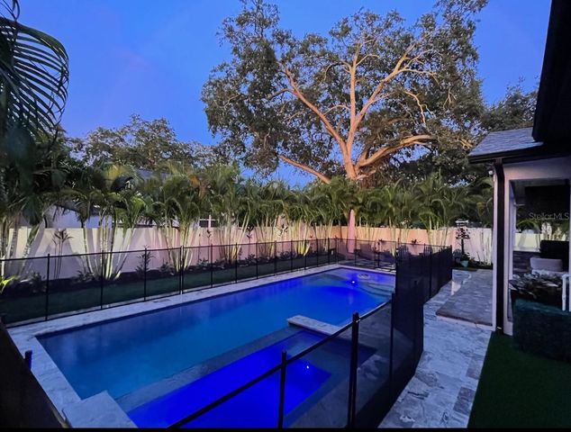 6214 S MAIN AVENUE, Tampa, FL 33611